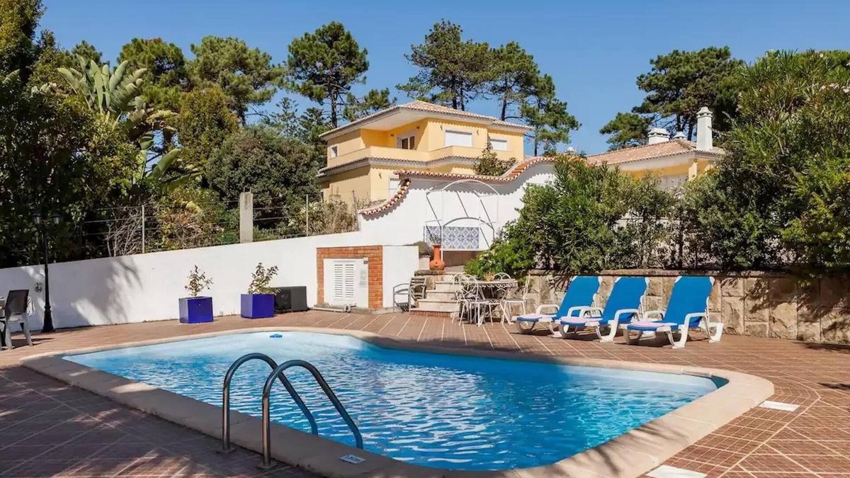Praia das Macas Villa | Villa 'Cottage Sete Mares' with Mountain View, Wi-Fi and Air Conditioning