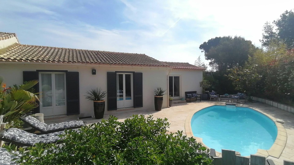 Sainte-Maxime Villa | Villa Couloubrier*, swimming pool, air conditioning, 3 bedrooms
