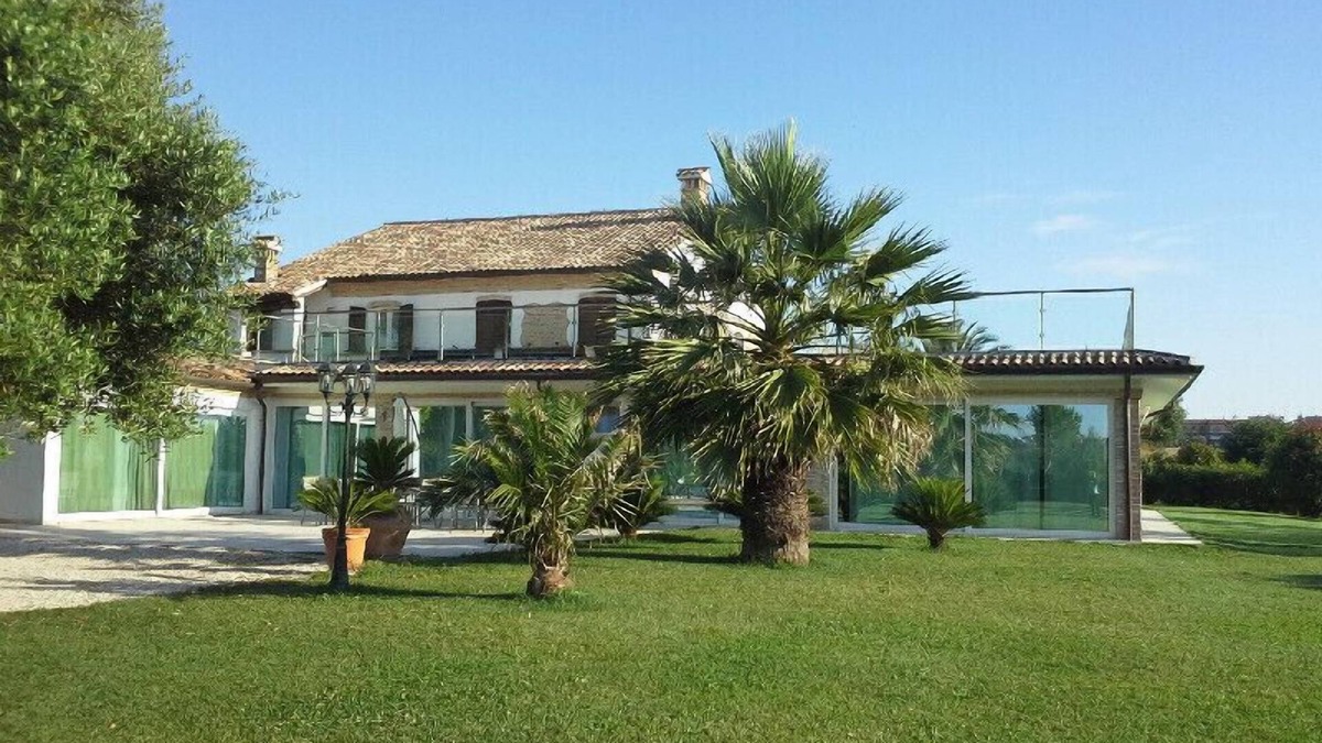 Osimo Apartment | Villa Country house with seperated apartments
