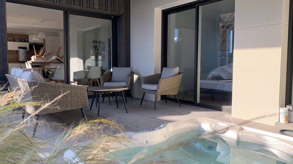 Plerin Villa | Villa D'argantel, Plerin, Maison Familiale Bord de Mer, Jacuzzi et Salle de Jeux