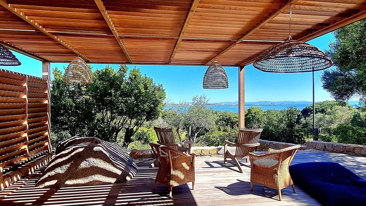 Bonifacio Villa | "villa D'exception Avec Vue Imprenable sur la Mer et Accès Direct à la Plage"