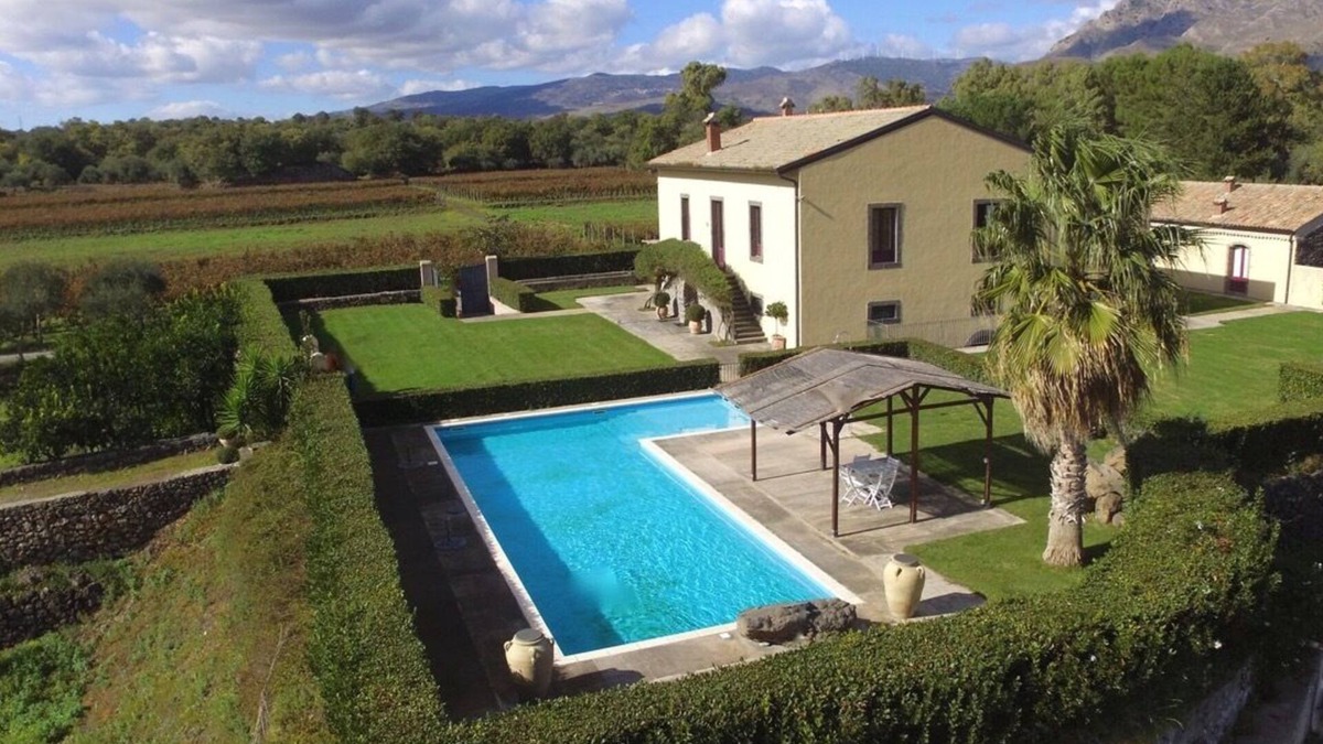 Castiglione di Sicilia Villa | Villa dei Baroni