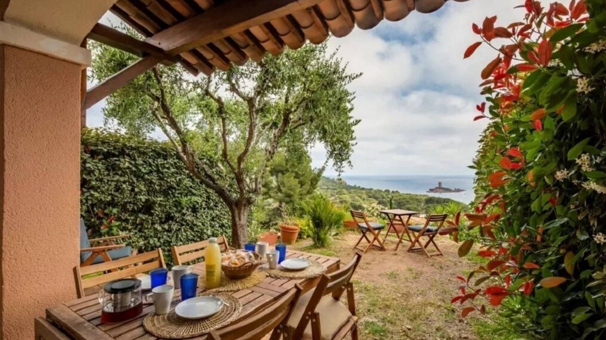 Le Dramont Villa | Villa Dans le Village de Cap Esterel, Sport et Nature