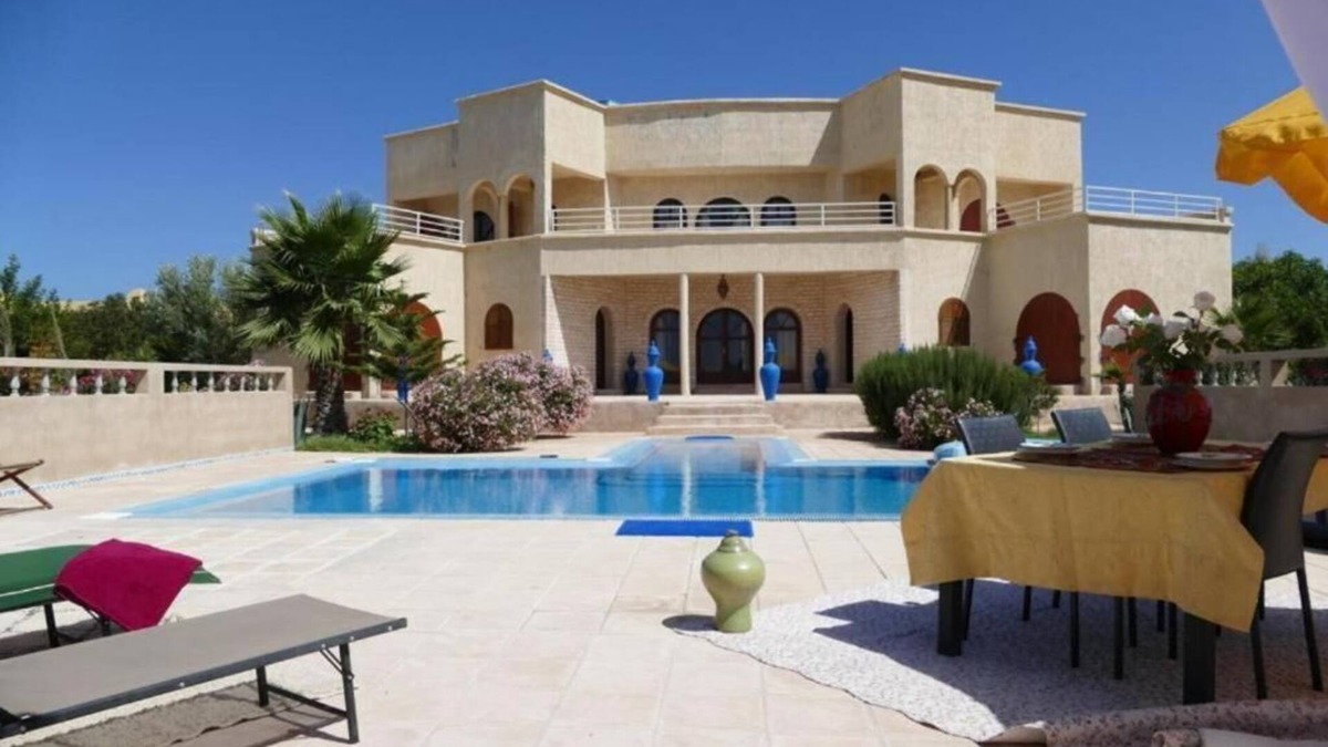 Ounagha Villa | Villa Dar Yobedi in Essaouira, swimming pool, hammam, ideal for families & groups