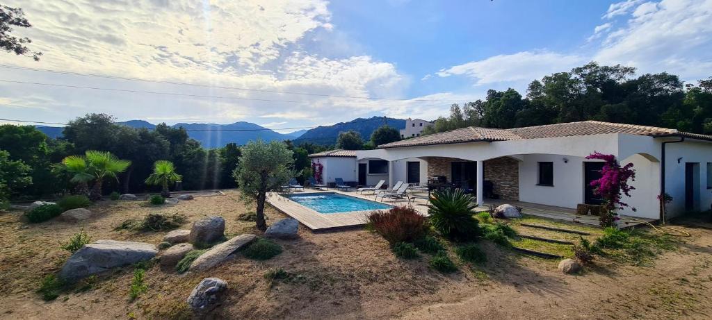 Pinarellu Villa | Villa de 5 chambres avec piscine privee jardin clos et wifi a Conca a 2 km de la plage
