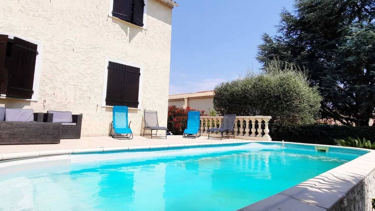 La Farlede House | Villa de 8- 10 Personnes Avec Piscine Privée, Proche du Centre-ville