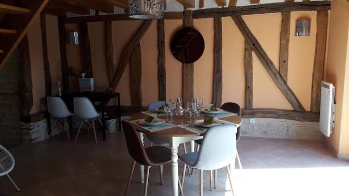 Ladon Villa | Villa "De Calme et D'eau" 1 à 6 Personnes