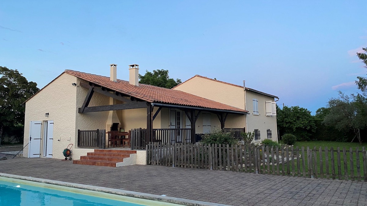 Julienne House | Villa de Charme Avec Piscine - Idéale Pour des Vacances en Famille ou Entre Amis