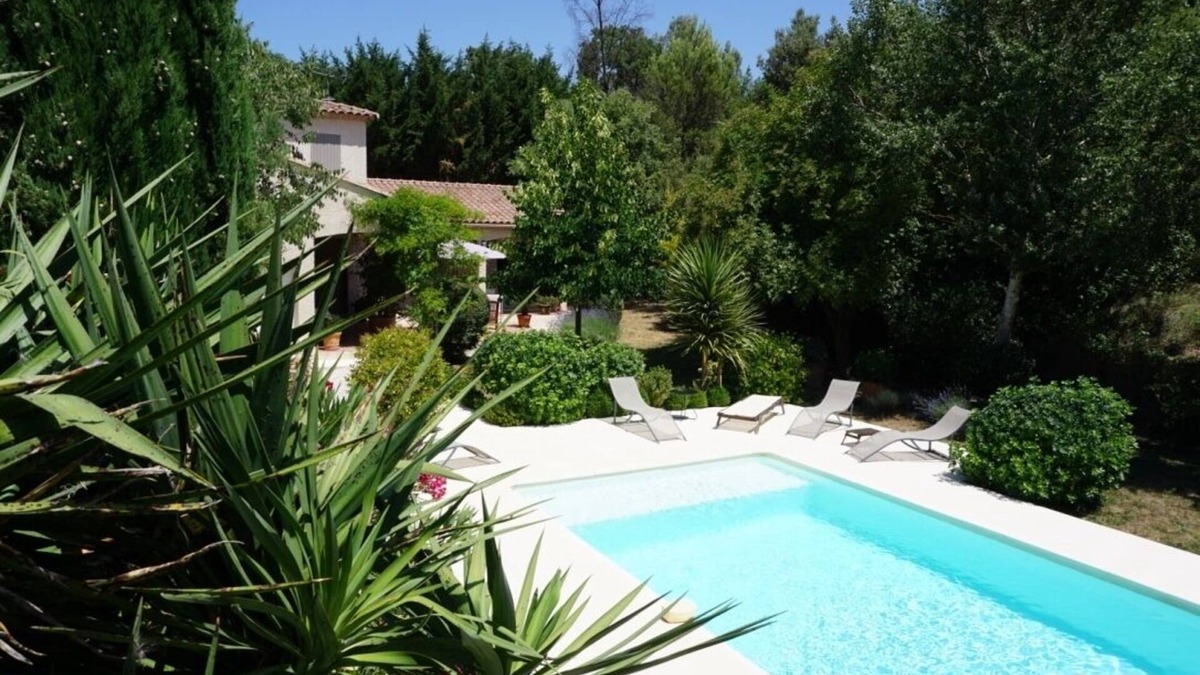Saint-Savournin Villa | Villa DE Charme Dans UN Ecrin DE Verdure