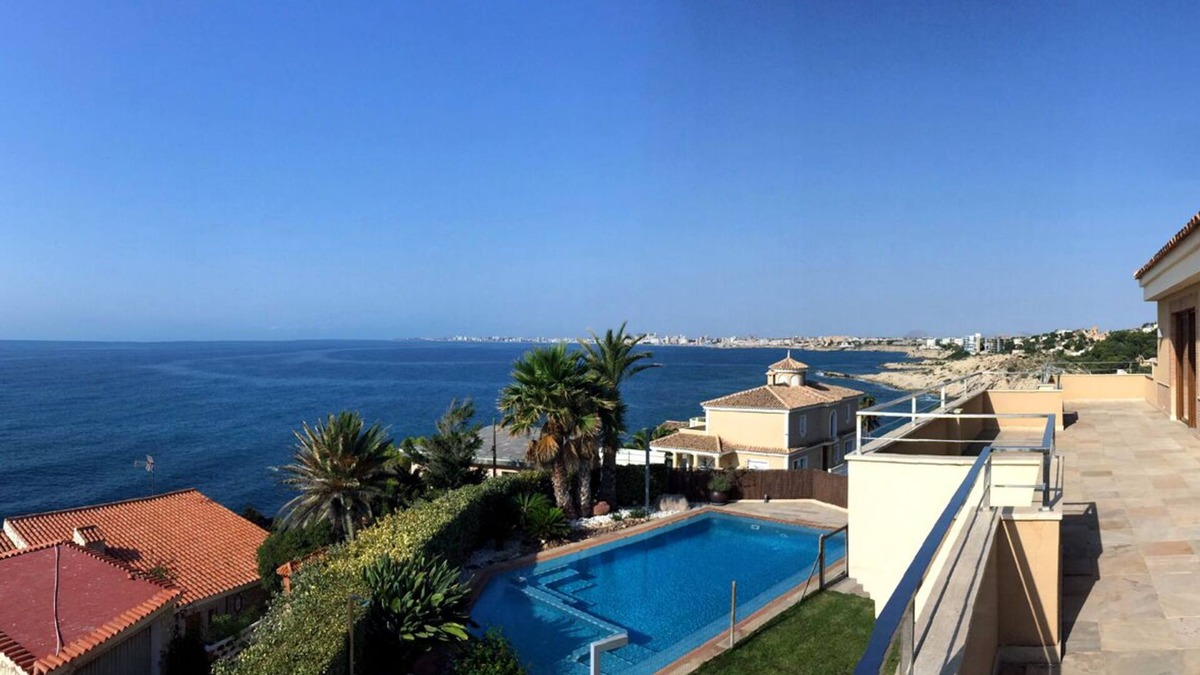 Coveta Fuma Villa | Villa de Lujo Frente al mar en El Campello
