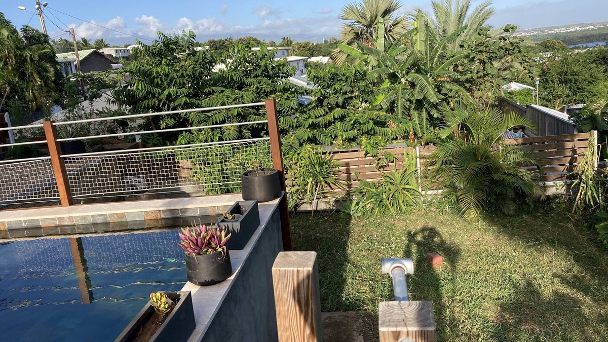 L'Etang-Sale House | Villa de Style.vue et Tranquillité au Rendez-vous