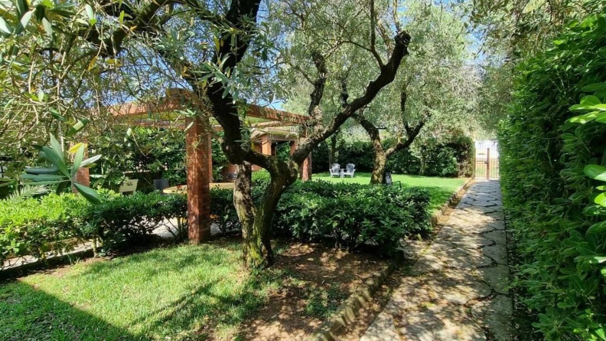 Rio Claro Villa | VILLA DEGLI ULIVI- Cozy villa just a few steps from the sea.