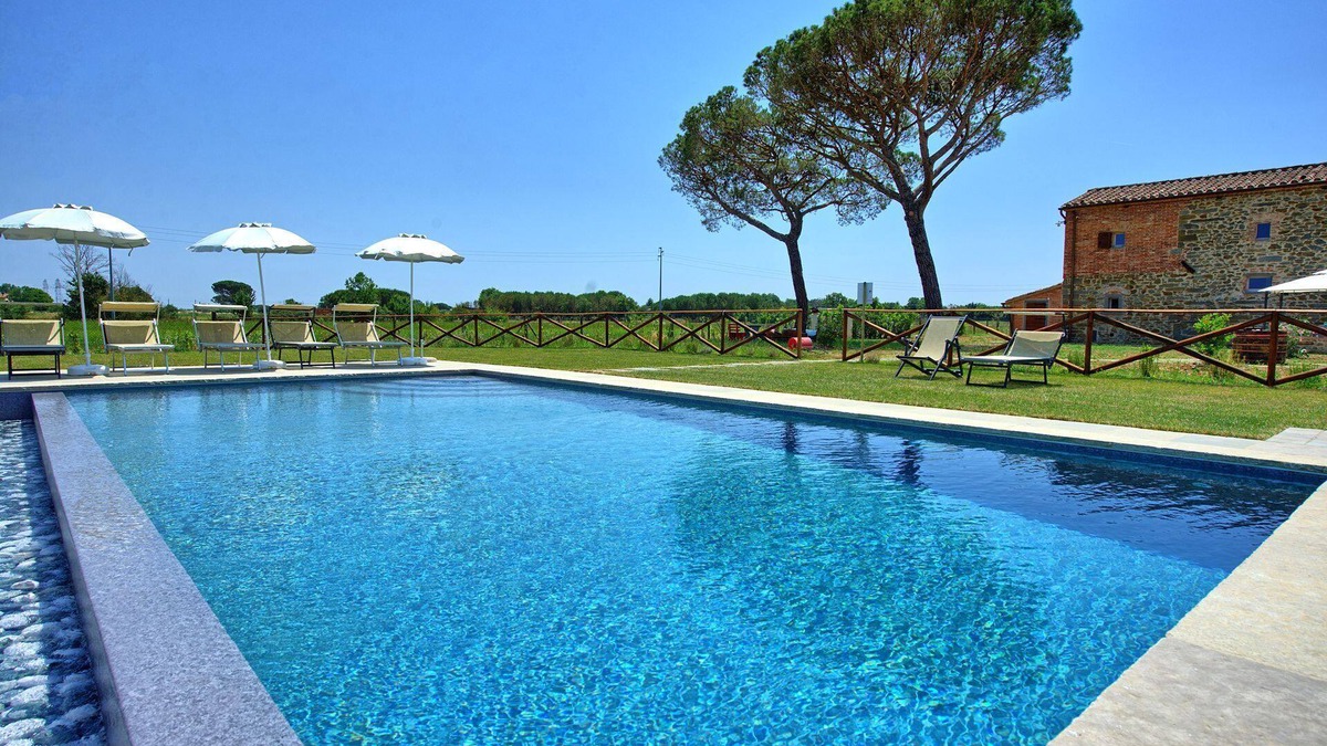 Ferretto Villa | Villa dei Vini – Country house with swimming pool in Cortona, Tuscany.
