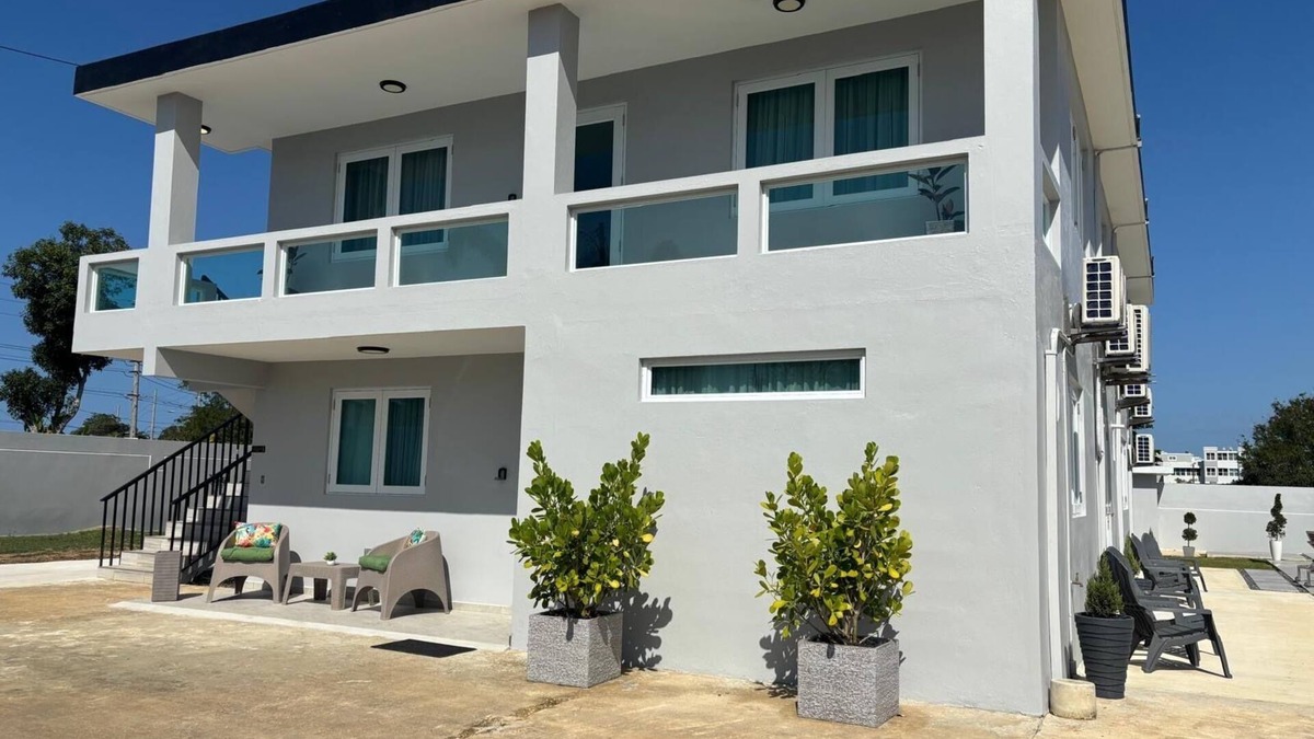 Vega Baja Villa | Villa del Rey! Perfect getaway for couples and small families.