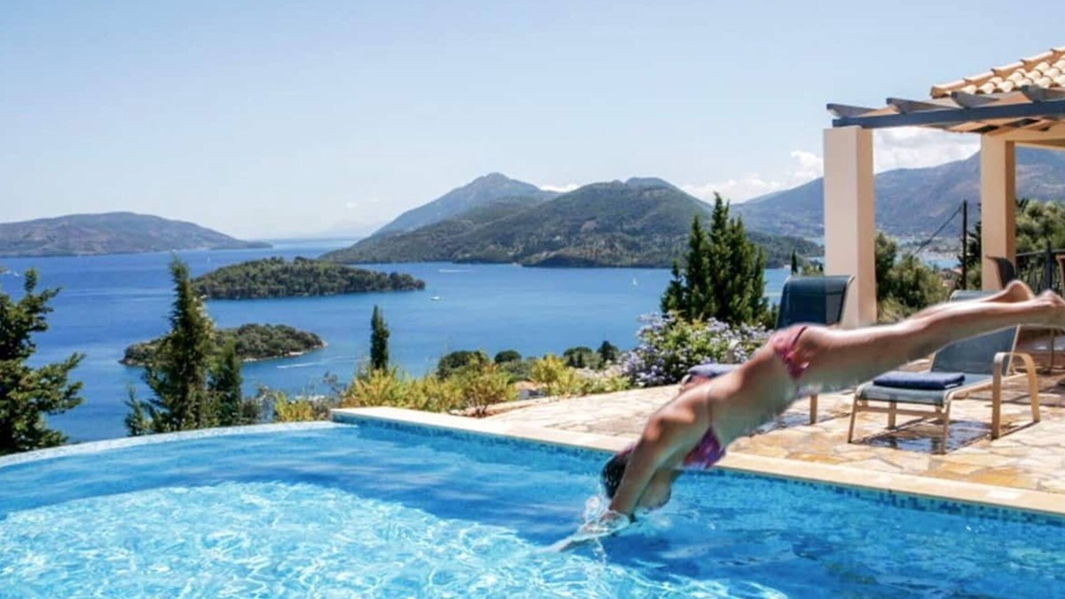 Perigiali Villa | Villa Del Sol with stunning view close to Perigiali beach!