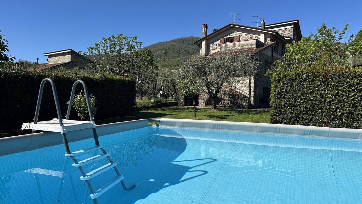 Groppoli Villa | Villa Delia 16 Pax with pools, BBQ, near restaurants, Cinque Terre, and Versilia