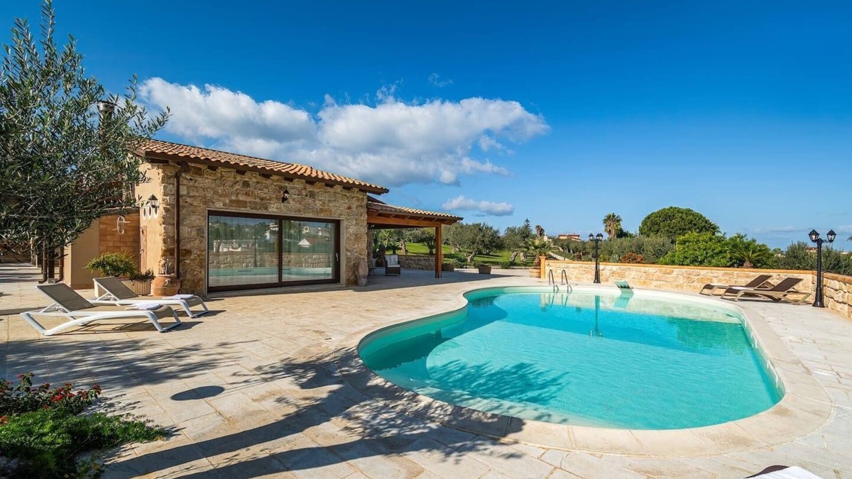 Alcamo Marina Villa | Villa DelMarmo: Salt Pool Amid Olives