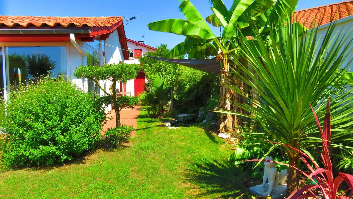Boucau Villa | VILLA des ALOUETTES (Boucau near Bayonne)★ AIR-CON House 3 BR ★ GARDEN & PARKING