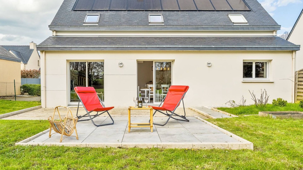 Saint-Briac-sur-Mer House | Villa des neuf plages by Interhome