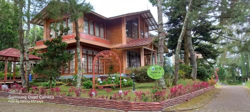 Parongpong Villa | Villa Dinar Tulip VIB