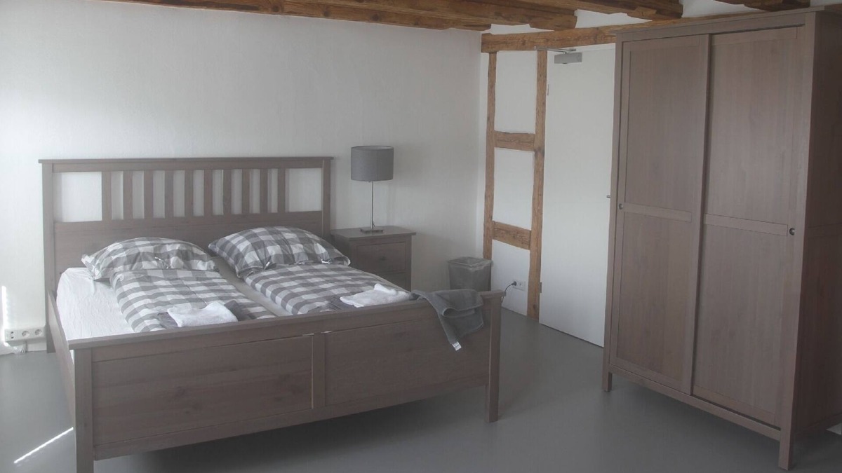 Geisingen Apartment | Villa Doppelzimmer 2, max. 4 Personen