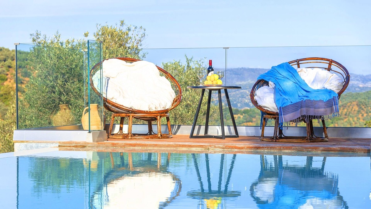 Drakona Villa | Villa Drakona Heated Pool