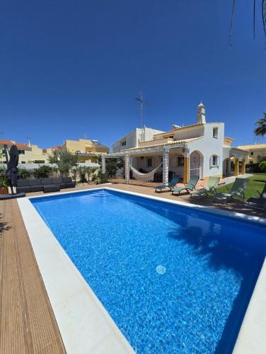 Bernarda Villa | Villa Duartes