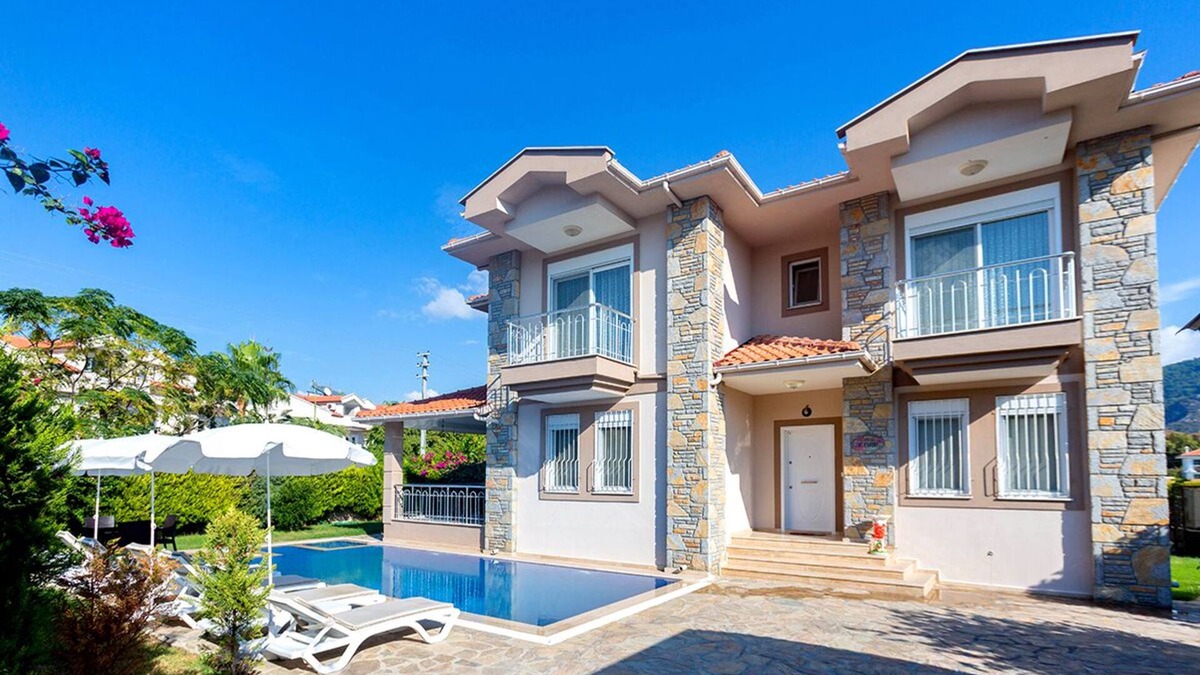 Dalyan City Center Villa | Villa Ebru - Luxury Villa sleeps 8 with private pool