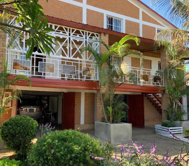 Ambohibao Villa | Villa Eden Wood