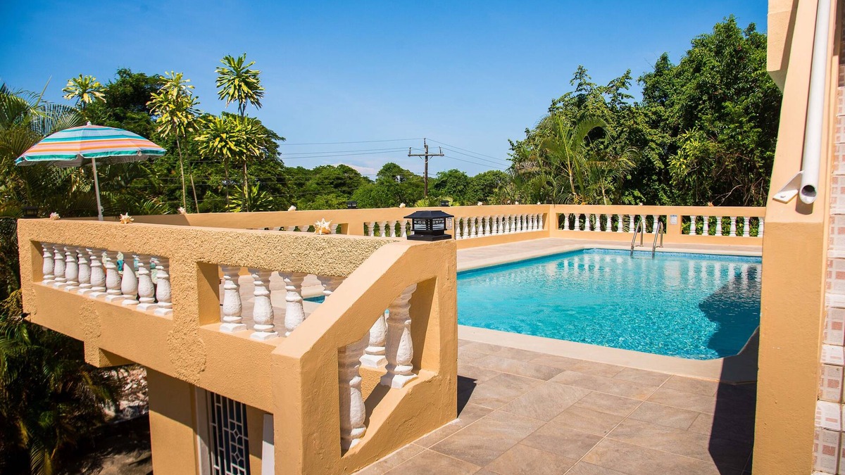 Falmouth Villa | Villa El Shaddai