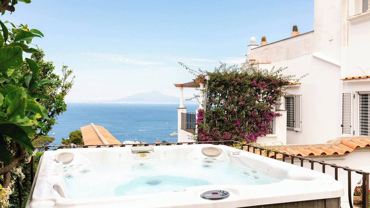 Capri Villa | Villa Elena by MyVillaCollection