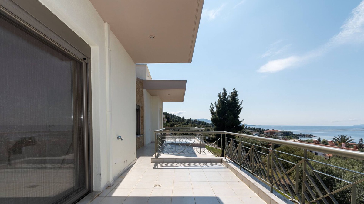 Neos Marmaras Villa | Villa Elia: seaside villa near Elia beach Chalkidiki