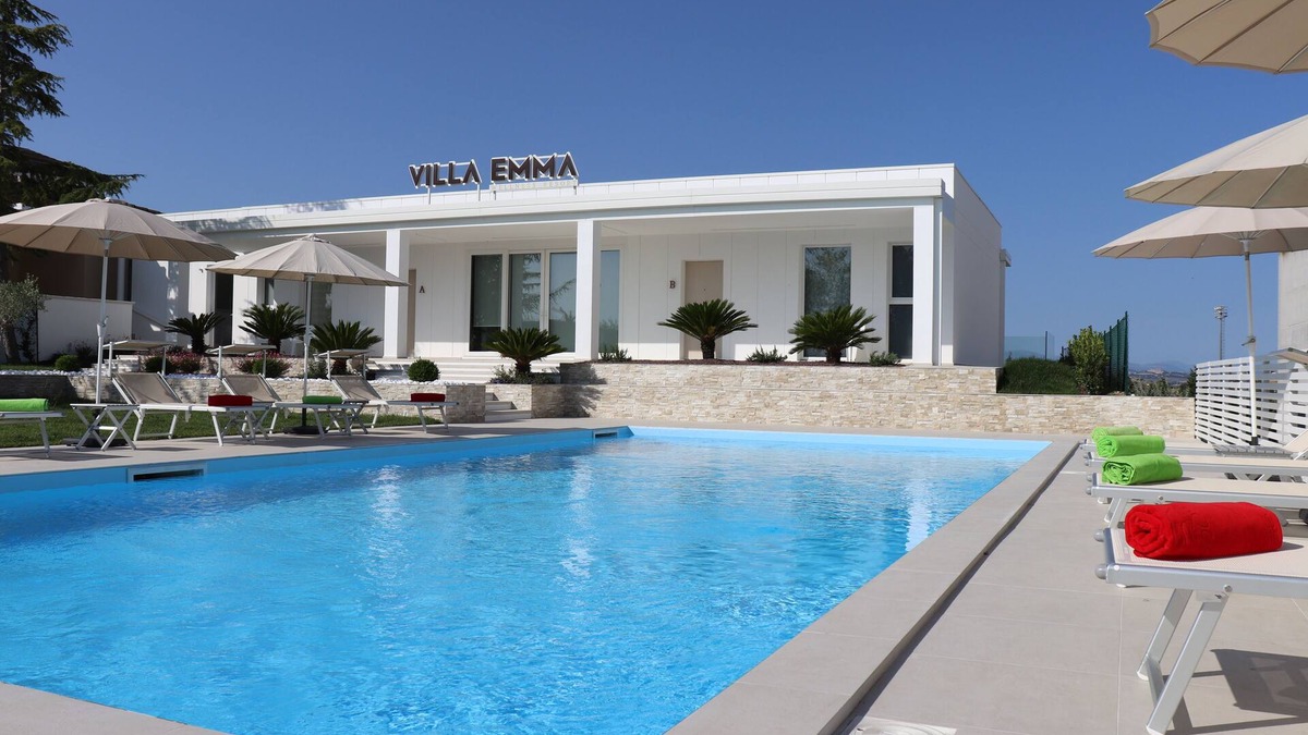 Montegranaro Villa | Villa Emma, private pool, 4 bedrooms, near the sea, for 13 people