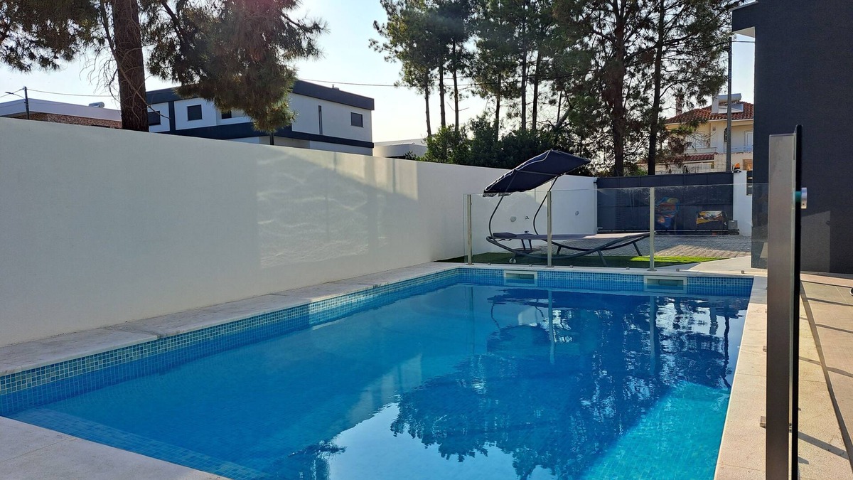Seixal Villa | Villa Encantada with pool