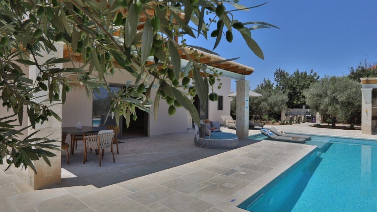 Asteri Villa | Villa Ephelia, relaxation in the olive grove, with pool and sea view