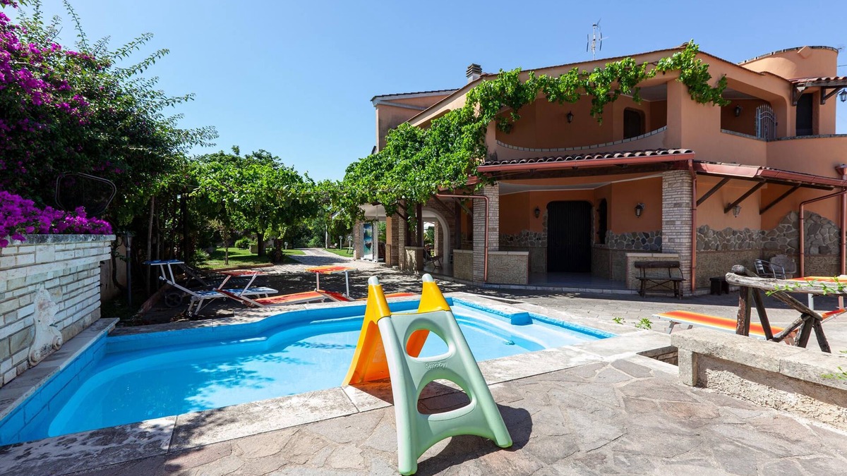 Giorgilorio Villa | Villa Erika with private pool and garden, Lecce, Italy