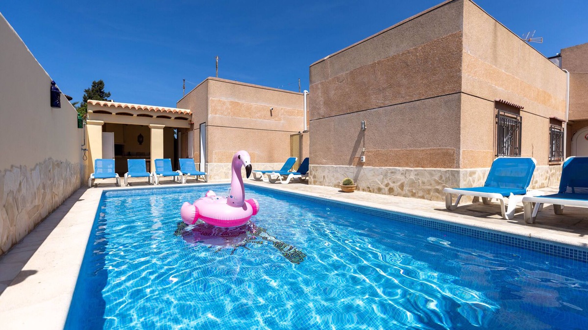 San Antonio Bay Villa | Villa Roberto | Large House | Private Pool | Walk to Amenities | Wifi & A/C