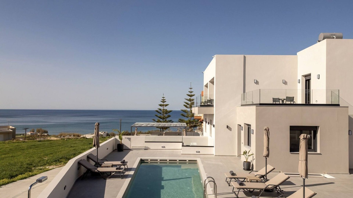 Pigi Villa | Villa Etoile - With Private Heated Pool