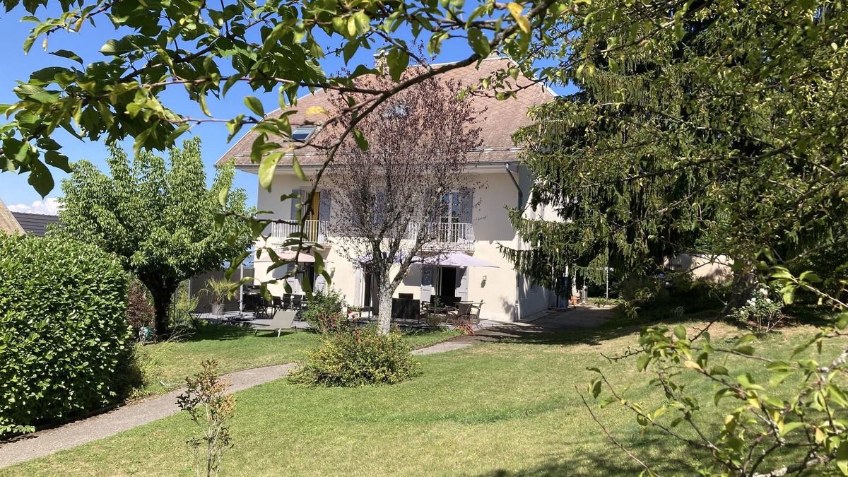 Trevignin Villa | Villa Evalou 240 m² 4 Étoiles Pour 15 Personnes sur les Hauteurs D'aix les Bains