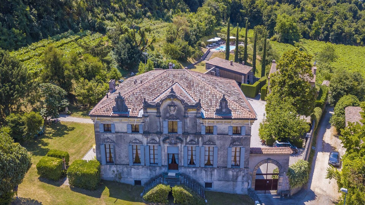 Colognola ai Colli Apartment | Villa Faccioli Limone With Shared Pool, Colognola ai Colli, Italy