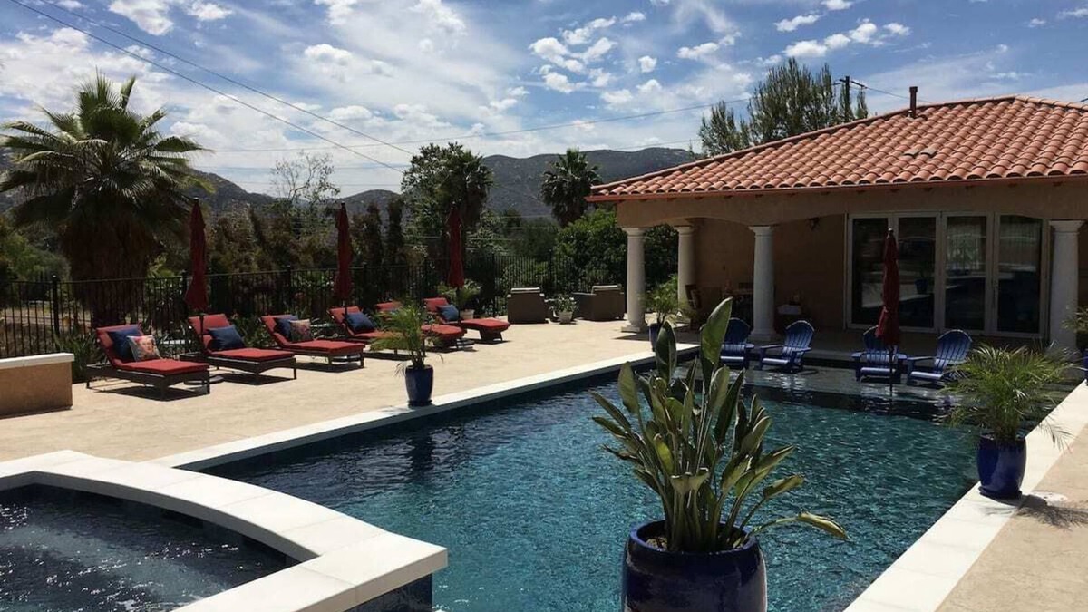 Fallbrook Villa | Villa Fallbrook Elegant, Quiet, Relaxing, Calm