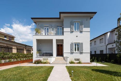 Lucca Historical Center Villa | Villa Fedora Luxury Suites