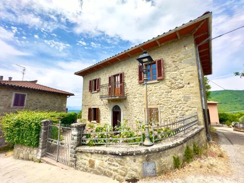 Chitignano Villa | Villa Fiorita tra le Colline del Casentino