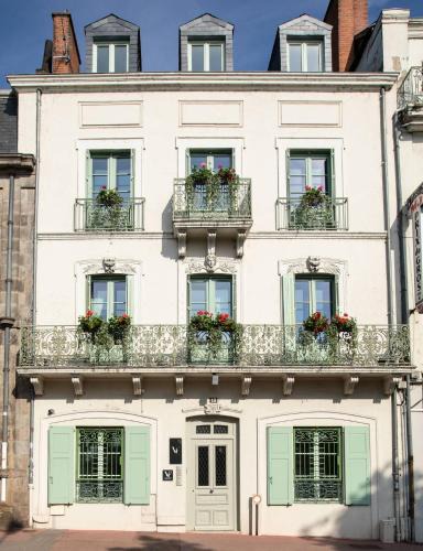 Limoges Apartment | VILLA FLEURY - APPART'HÔTEL DE STANDING