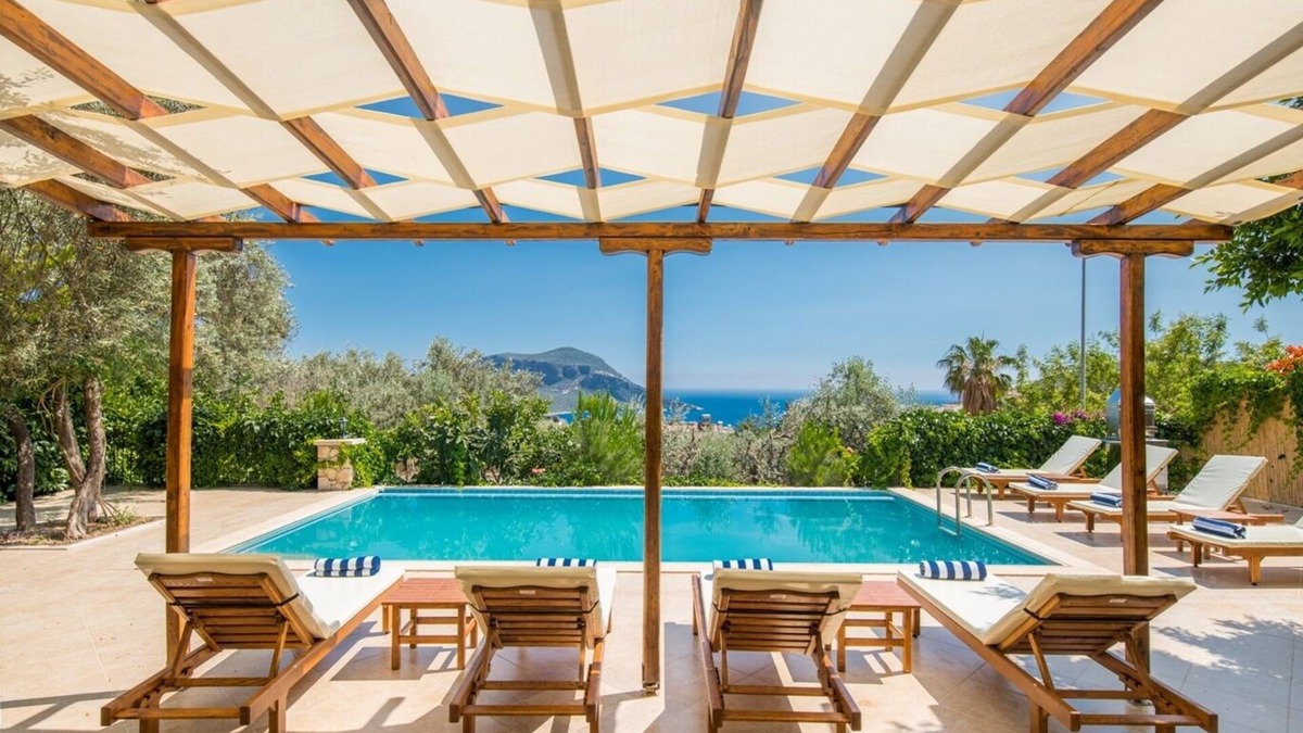 Kalkan House | Villa for 8 in Central Kalkan with Sea View