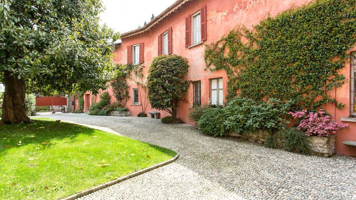 Como Villa | Villa for short term rental in the Lake Como region.