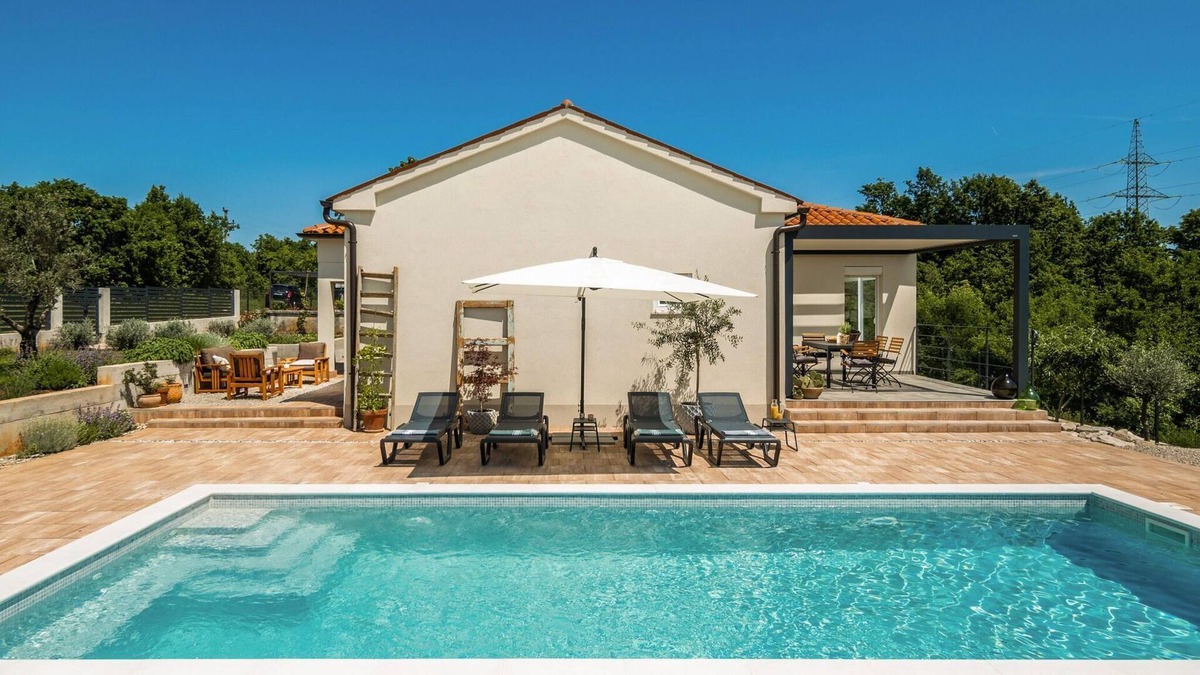 Snasici Cabin | Villa for up to 5 people with private pool near Labin