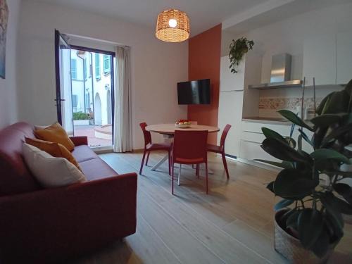 Calenzano Apartment | Villa Fossi Rosa Antico, Florence countryside