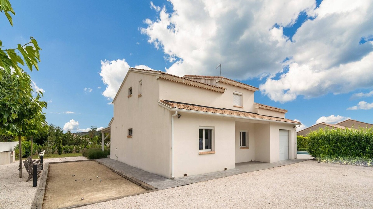 Saint-Genies-de-Fontedit Villa | Villa in Occitanie with Private Pool