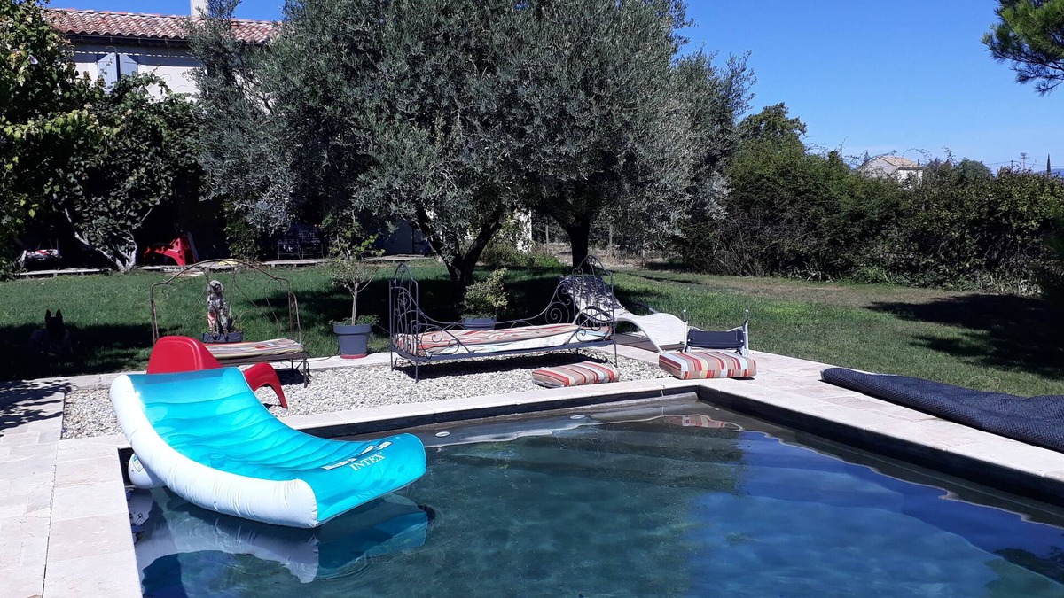 Sainte-Cecile-les-Vignes Other | Villa Provençale Avec Piscine .terrain Calme,arboré,clos au Milieu des Vignes
